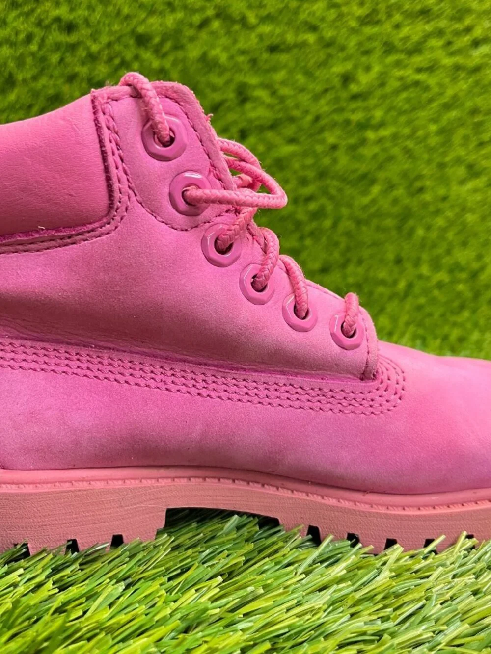 Timberland‎ 6 Inch Premium Girls Size 10C Pink Outdoor Waterproof Nubuck Boots
